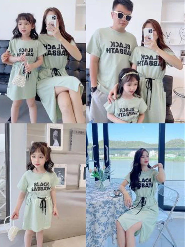 Korean Version Parent-child T-shirt Summer New Letter Drawstring Waist Slim Slit Mother-daughter Dress mommy and me
Korean Version Parent-child T-shirt Summer New Letter Drawstring Waist Slim Slit Mother-daughter Dress mommy and me