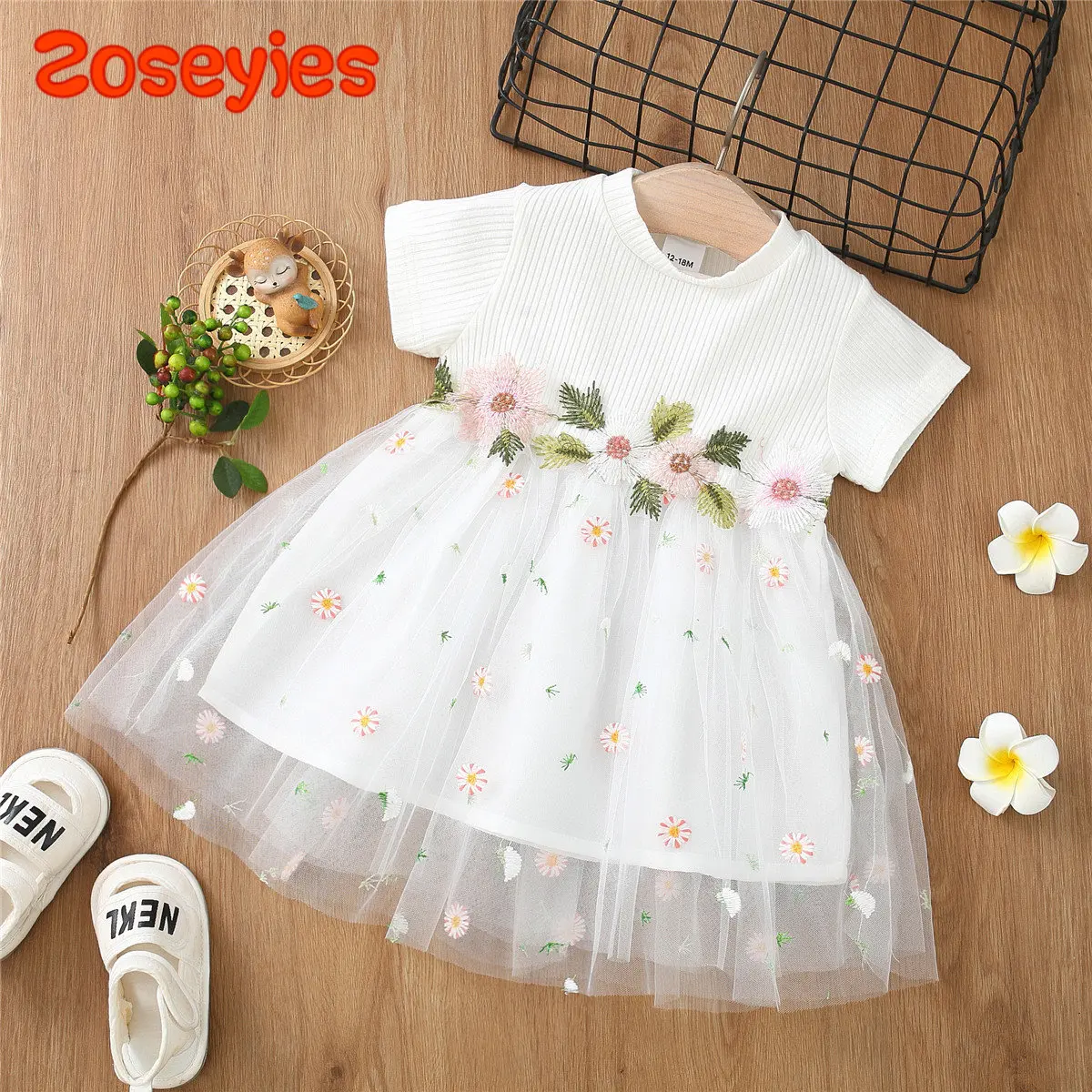 2023 Summer New Embroidery Baby Dress Girls' Short Sleeve Poached Dress Solid Color Girls' Clothing
2023 Summer New Embroidery Baby Dress Girls' Short Sleeve Poached Dress Solid Color Girls' Clothing