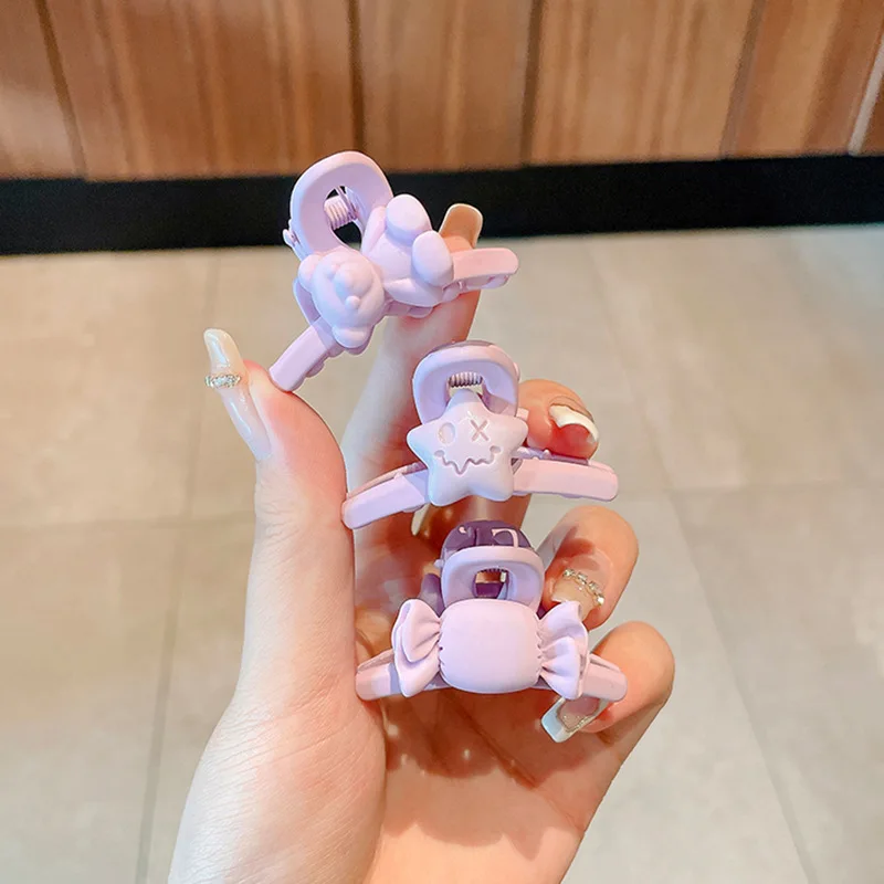2022 Korea Fashion New for Girls Cute Small Hair Clip Headdress Purple Resin Bear Flower Women Hairpins Accessories
2022 Korea Fashion New for Girls Cute Small Hair Clip Headdress Purple Resin Bear Flower Women Hairpins Accessories