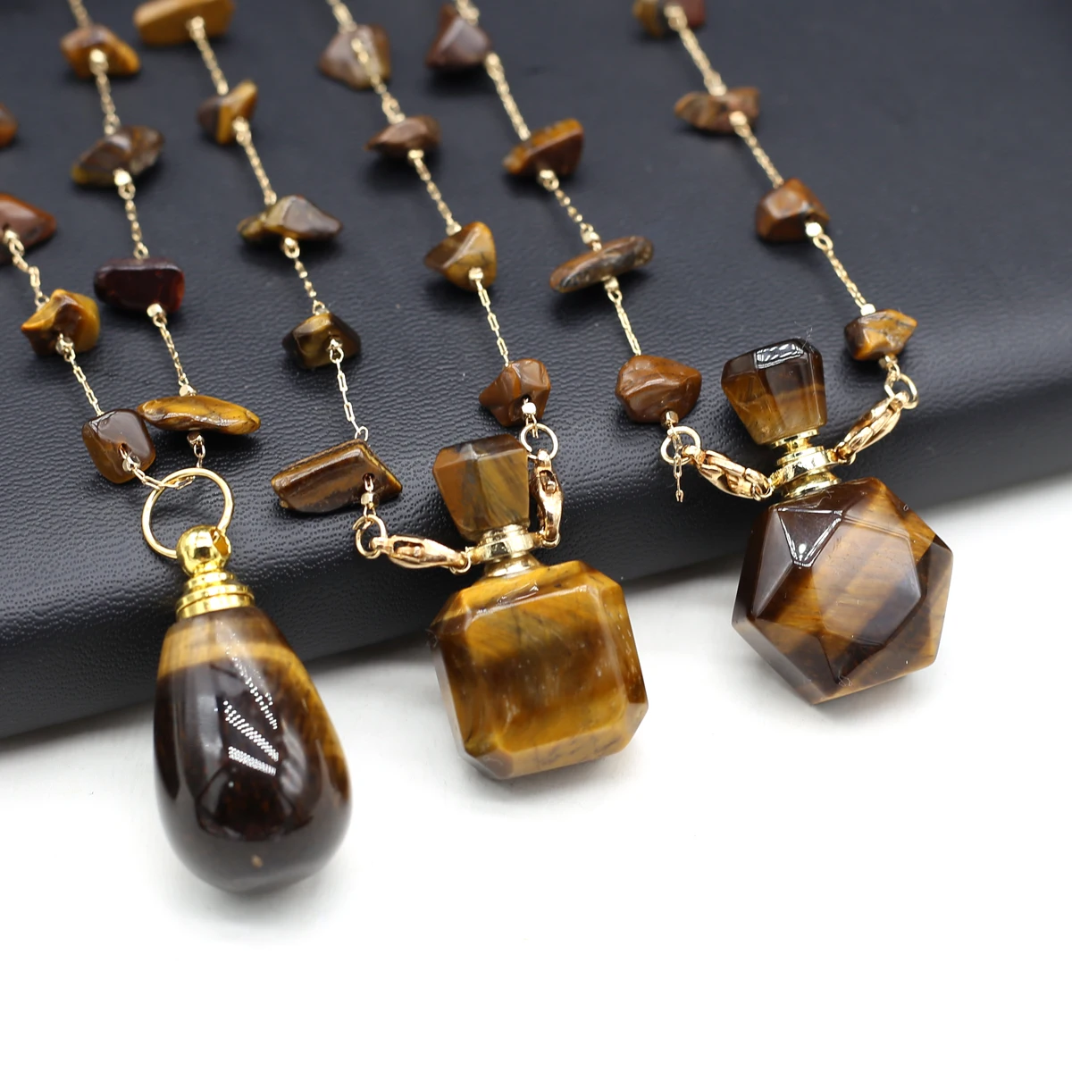 Tiger Eye Stone Perfume Bottle Necklace Natural Gemstone Pendant Crushed Stones Chain Necklaces for Men Woman DIY Jewelry Gifts
Tiger Eye Stone Perfume Bottle Necklace Natural Gemstone Pendant Crushed Stones Chain Necklaces for Men Woman DIY Jewelry Gifts