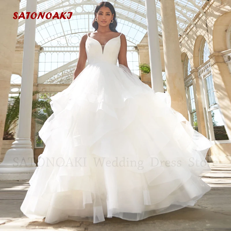 Женское свадебное платье It's yiiya, белое элегантное бальное платье на тонких бретельках с V-образным вырезом и открытой спиной без рукавов на л... 
Женское свадебное платье It's yiiya, белое элегантное бальное платье на тонких бретельках с V-образным вырезом и открытой спиной без рукавов на л...