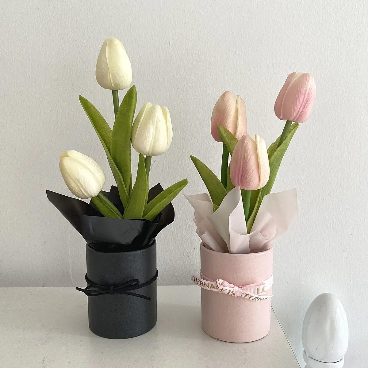 Artificial Potted Tulips Flowers with Vase Vivid Tulip Flower Arrangement for Home Office Dcor House Decorations DIY Home Party
Artificial Potted Tulips Flowers with Vase Vivid Tulip Flower Arrangement for Home Office Dcor House Decorations DIY Home Party