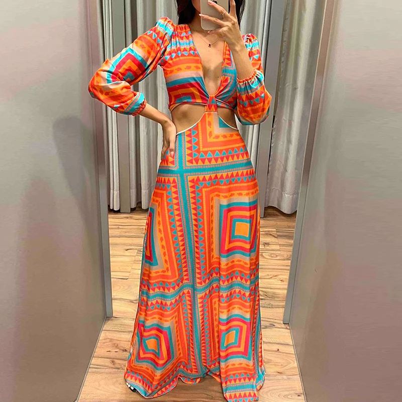 Женское летнее платье-макси с V-образным вырезом и рукавом «летучая мышь»
Женское летнее платье-макси с V-образным вырезом и рукавом «летучая мышь»