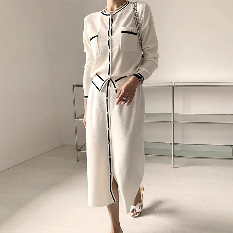 Clothland Women Sweet White Black Knitting Suit Long Sleeve Cardigan Sweater Sheath Midi Skirt Chic Two Piece Set Mujer TA197
Clothland Women Sweet White Black Knitting Suit Long Sleeve Cardigan Sweater Sheath Midi Skirt Chic Two Piece Set Mujer TA197