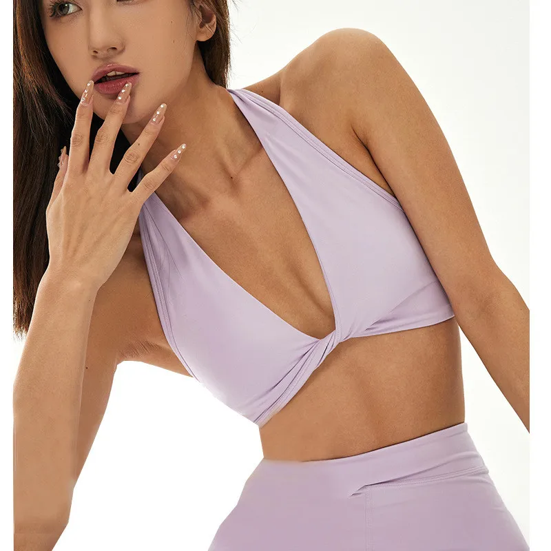 Women Bra Pleated Cross Design Sport Bra Halter Neck Gym Fitness Top Sexy Dark V Yoga Bra Workout Training Underwear Padded
Women Bra Pleated Cross Design Sport Bra Halter Neck Gym Fitness Top Sexy Dark V Yoga Bra Workout Training Underwear Padded