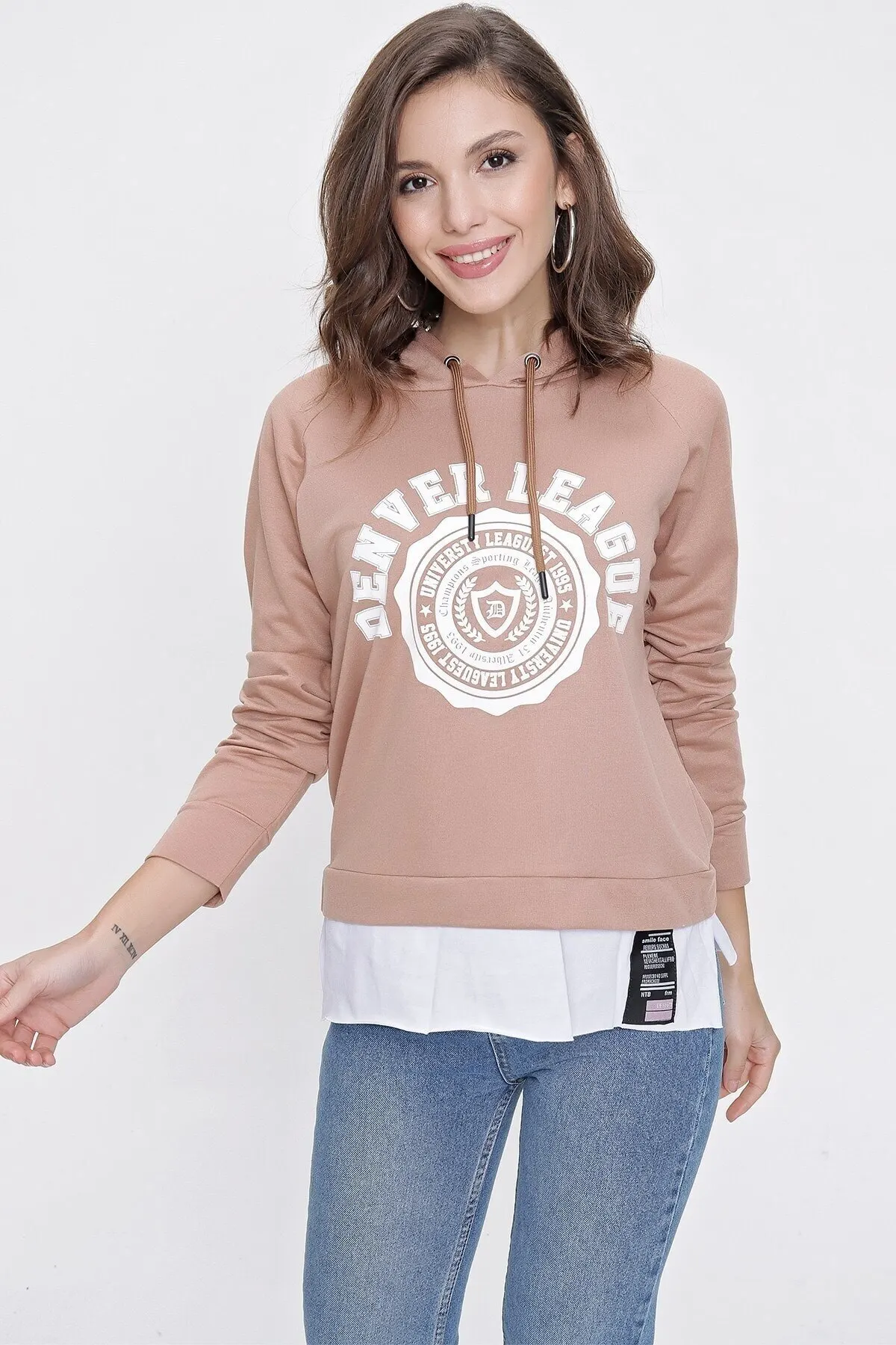 Women's Sweatshirt Denver Printed 2 Thread Hooded Camel Hoodies Fashion All Season New Designer Pullovers Fleece Hoodies
Women's Sweatshirt Denver Printed 2 Thread Hooded Camel Hoodies Fashion All Season New Designer Pullovers Fleece Hoodies