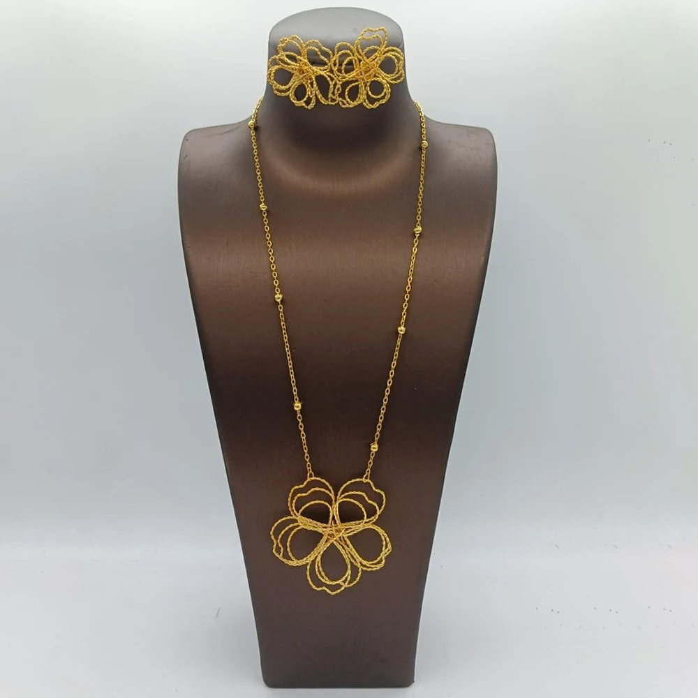 Women Fashion Jewelry Flower Pendant Long Necklace Flower Design 18k Stud Earrings Bohemia Necklace Set Bridal Party Gifts
Women Fashion Jewelry Flower Pendant Long Necklace Flower Design 18k Stud Earrings Bohemia Necklace Set Bridal Party Gifts