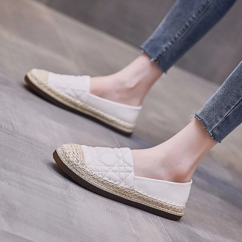Fashion Round Head Ethnic Wind Ladies Flat Shoes Outdoor Leisure Low Upper Shoes 2023 New Women's Single Shoes Woman Flats
Fashion Round Head Ethnic Wind Ladies Flat Shoes Outdoor Leisure Low Upper Shoes 2023 New Women's Single Shoes Woman Flats