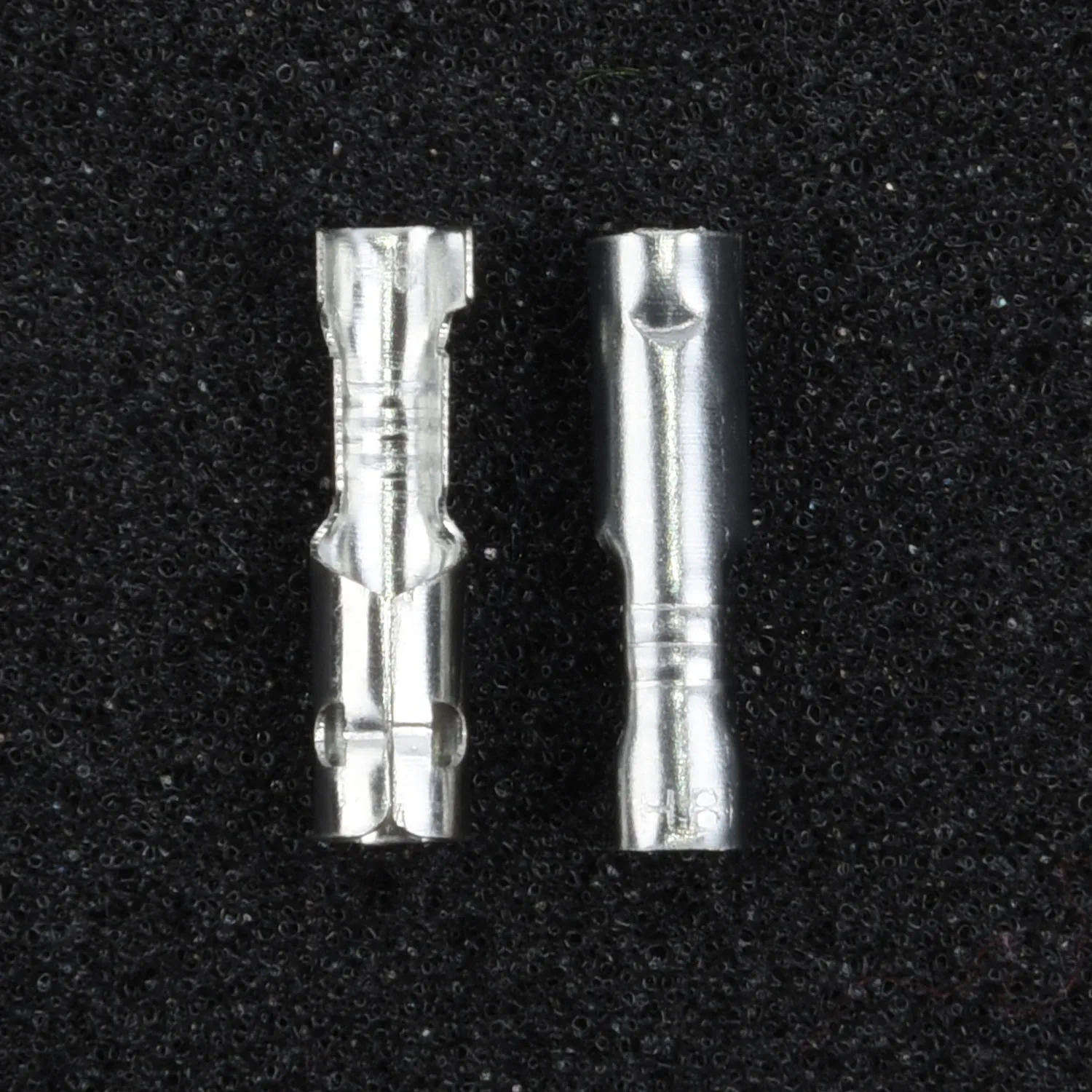 100pcs 4mm Motorcycle Bullet Connector Terminal Male & Female + Sheaths Connector Assortment Replace Kit Car Accessories
100pcs 4mm Motorcycle Bullet Connector Terminal Male & Female + Sheaths Connector Assortment Replace Kit Car Accessories