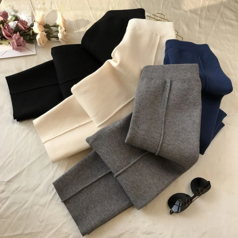 Winter Thicken Women Knitted Pants Casual Loose Knitted Pants Femme Chic Warm Sweater Cropped Trousers
Winter Thicken Women Knitted Pants Casual Loose Knitted Pants Femme Chic Warm Sweater Cropped Trousers