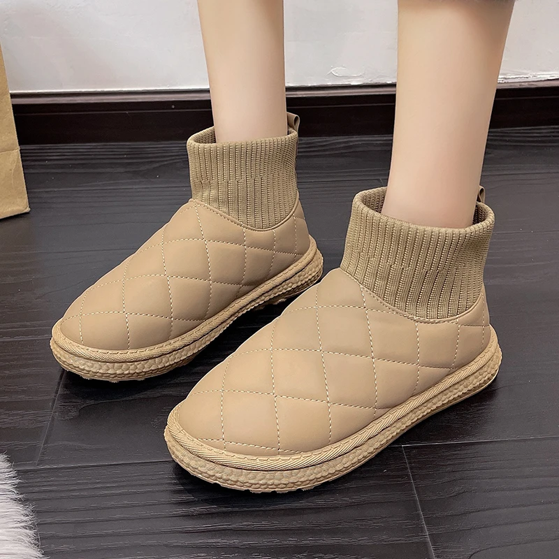 Snow Boots Women's Velvet Thickening 2023 New Winter Fashion Short-tube Slip-on Warm Bread Cotton Shoes Winter Boots
Snow Boots Women's Velvet Thickening 2023 New Winter Fashion Short-tube Slip-on Warm Bread Cotton Shoes Winter Boots