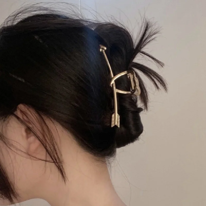 Уникальный дизайн, женская заколка для волос в форме стрелы, корейский трендовый зажим для волос, крупные металлические заколки для волос в ...
Уникальный дизайн, женская заколка для волос в форме стрелы, корейский трендовый зажим для волос, крупные металлические заколки для волос в ...