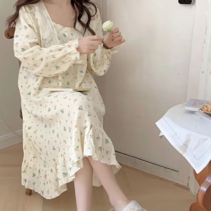Casual Floral Print Women Nightgown Comfortable Long Sleeve Cotton Gauze Sleepdress Lace Ruffle Home Nightdress Breathable S345
Casual Floral Print Women Nightgown Comfortable Long Sleeve Cotton Gauze Sleepdress Lace Ruffle Home Nightdress Breathable S345