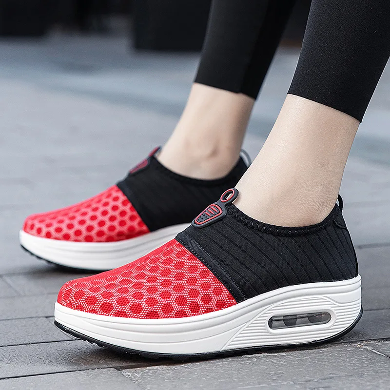 2022 Summer Women's Sneakers Beach Men and Women Clogs Stitching Color Mesh Breathable Couple Chaussure Femme Vulcanized Shoes
2022 Summer Women's Sneakers Beach Men and Women Clogs Stitching Color Mesh Breathable Couple Chaussure Femme Vulcanized Shoes
