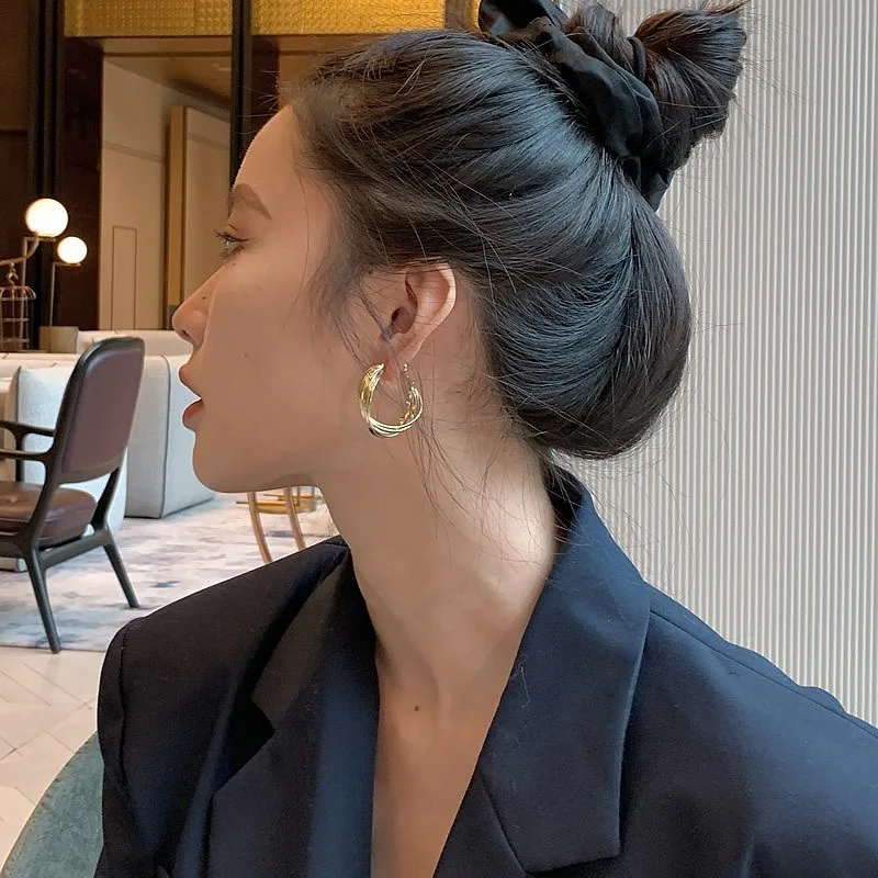 Classic Gold Color Round Drop Earring for Women Gifts Alloy Trendy Girls Earrings Circle Ear Accessories Hot 2022
Classic Gold Color Round Drop Earring for Women Gifts Alloy Trendy Girls Earrings Circle Ear Accessories Hot 2022