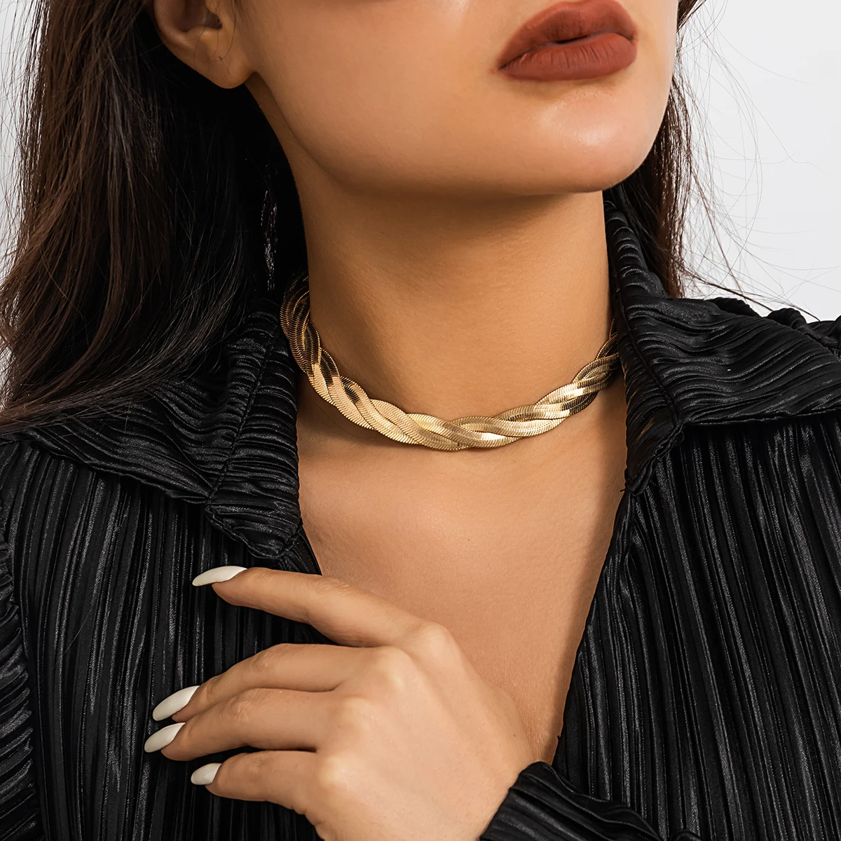 Chunky Cross Snake Chain Short Choker Necklace for Women Trendy Thick Chain on Neck Collar 2023 Fashion Jewelry Accessories Gift
Chunky Cross Snake Chain Short Choker Necklace for Women Trendy Thick Chain on Neck Collar 2023 Fashion Jewelry Accessories Gift