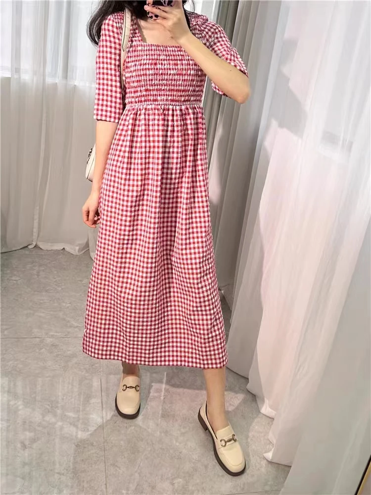 Women Dress 2023 Summer New Short-sleeved Square Collar A-line Plaid Mid-length Dress
Women Dress 2023 Summer New Short-sleeved Square Collar A-line Plaid Mid-length Dress