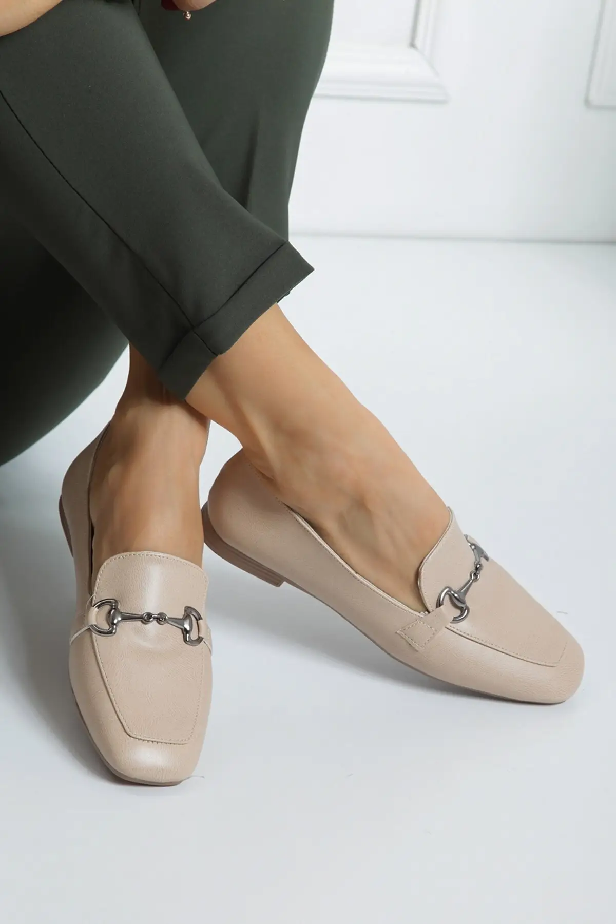 Women Flats Shoes Black Corner Molding Fashion Flats For Ladies Casual Shoes Elegant Flat Summer Footwear
Women Flats Shoes Black Corner Molding Fashion Flats For Ladies Casual Shoes Elegant Flat Summer Footwear