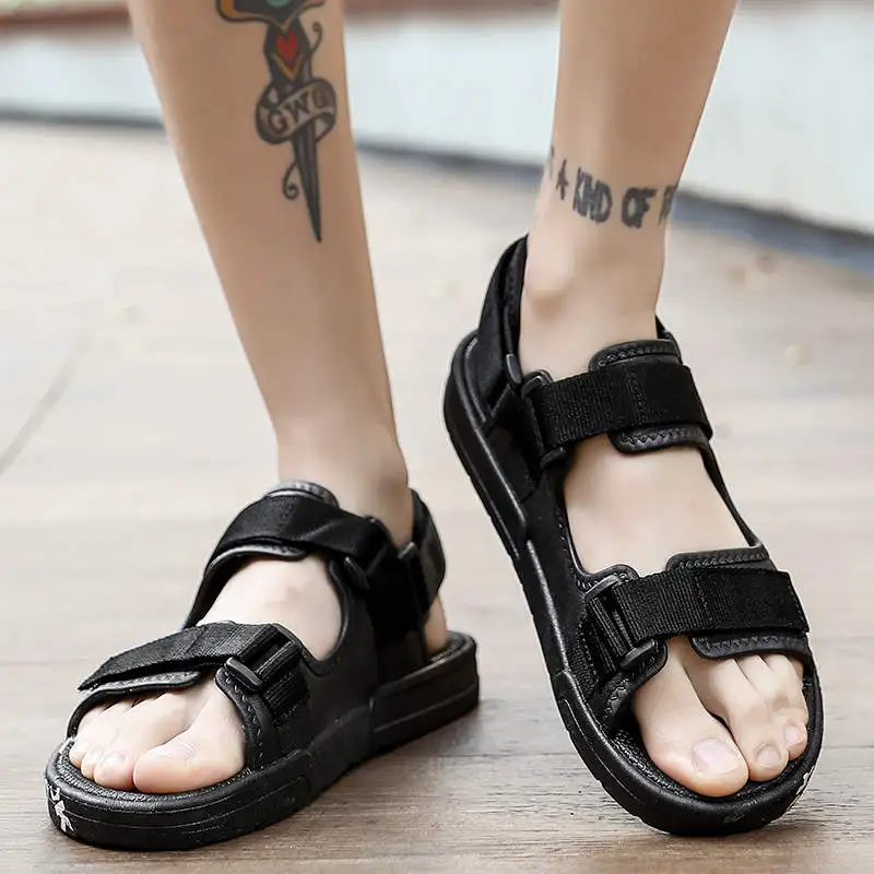 Шлепанцы для детей Летняя обувь для путешествий для мужчин модные теннисные мужские пляжные кроссовки Bascette мужские сандалии Zapato Tennis Fur
Шлепанцы для детей Летняя обувь для путешествий для мужчин модные теннисные мужские пляжные кроссовки Bascette мужские сандалии Zapato Tennis Fur