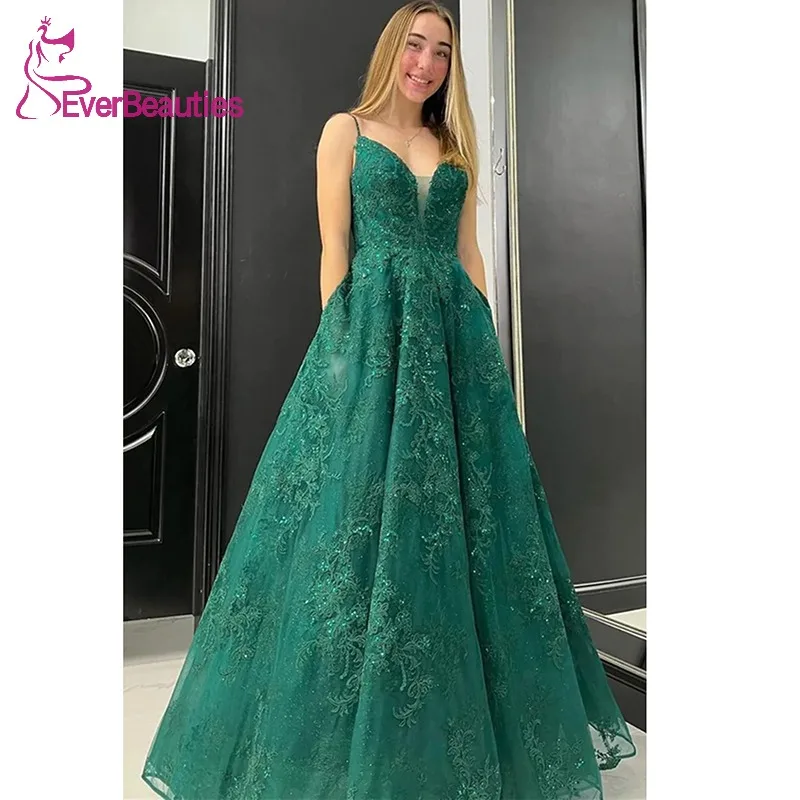 Ball Gown Prom Dresses for Women V-Neck Tulle Banquet Party Dresses Vestidos De Ocasión Formales Glittery Formal Dress 2023
Ball Gown Prom Dresses for Women V-Neck Tulle Banquet Party Dresses Vestidos De Ocasión Formales Glittery Formal Dress 2023