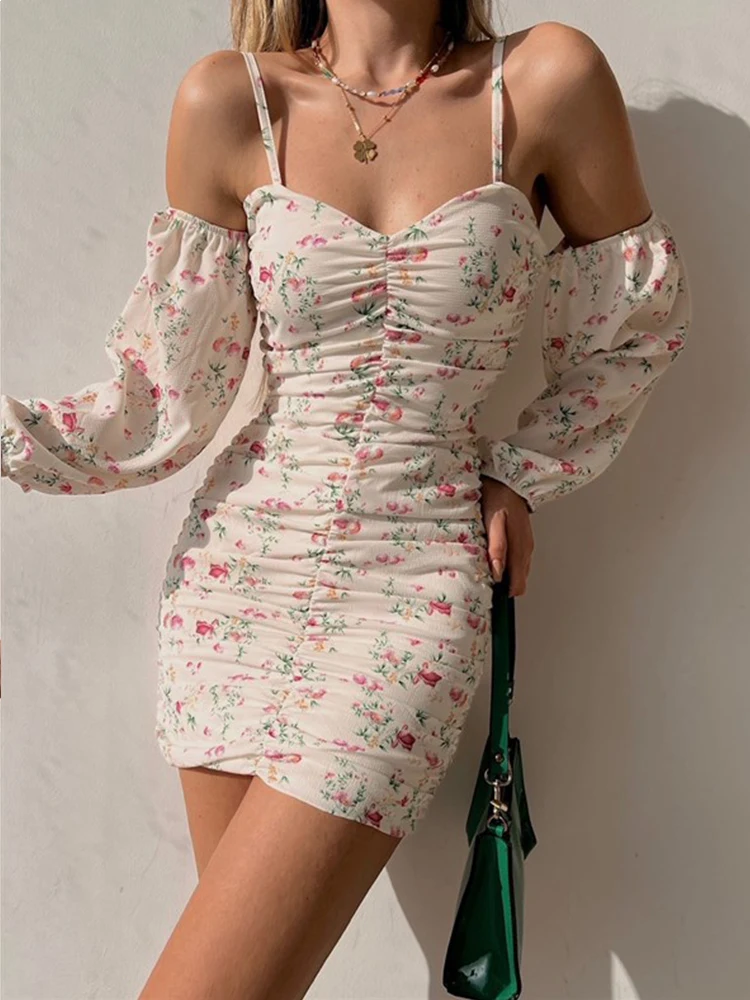 Женское Плиссированное мини-платье, элегантное облегающее платье с длинным рукавом-фонариком, открытыми плечами и цветочным принтом в улич...
Женское Плиссированное мини-платье, элегантное облегающее платье с длинным рукавом-фонариком, открытыми плечами и цветочным принтом в улич...
