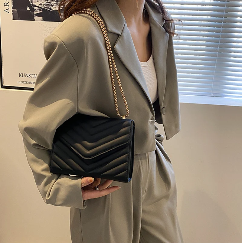 M80679 Luxury Designer Brand Women's Bag Vintage Messenger Bag Ladies 2022 New Leather Bag Soft Leather Messenger Bag
M80679 Luxury Designer Brand Women's Bag Vintage Messenger Bag Ladies 2022 New Leather Bag Soft Leather Messenger Bag