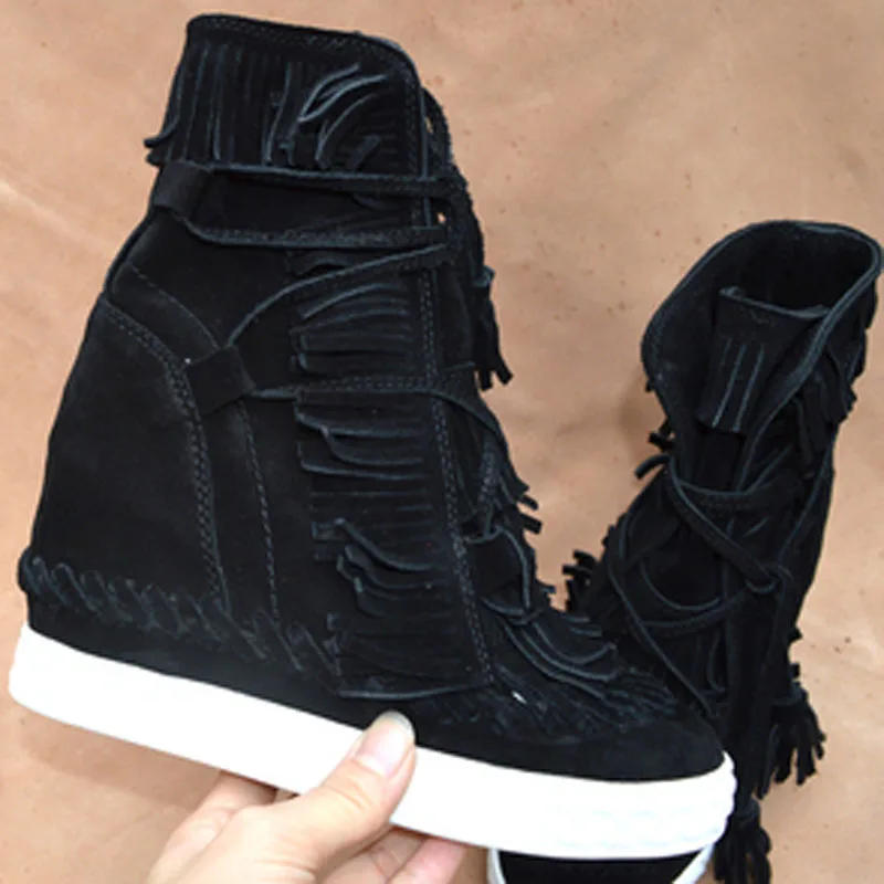 Женские замшевые кожаные ботинки с бахромой, Осенние повседневные ботильоны на шнуровке с круглым носком, женские ковбойские ботинки с высоким верхом и бахромой, Короткие