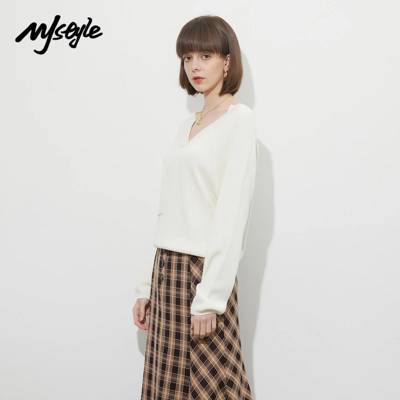 MJstyle 2022 Spring Elegant Sexy V-neck Sweater Knit Pulloverw with Pocket French Street Fashion 522190002
MJstyle 2022 Spring Elegant Sexy V-neck Sweater Knit Pulloverw with Pocket French Street Fashion 522190002
