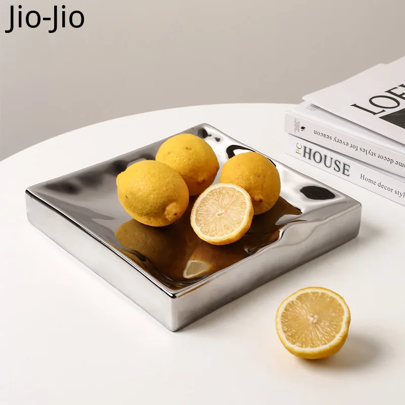 Luxury Ceramic Fruit Plate Creative Silver Plates Ceramic Dishware Modern Salad Bowl Table Snack Storage Decorations Gift Ideas
Luxury Ceramic Fruit Plate Creative Silver Plates Ceramic Dishware Modern Salad Bowl Table Snack Storage Decorations Gift Ideas