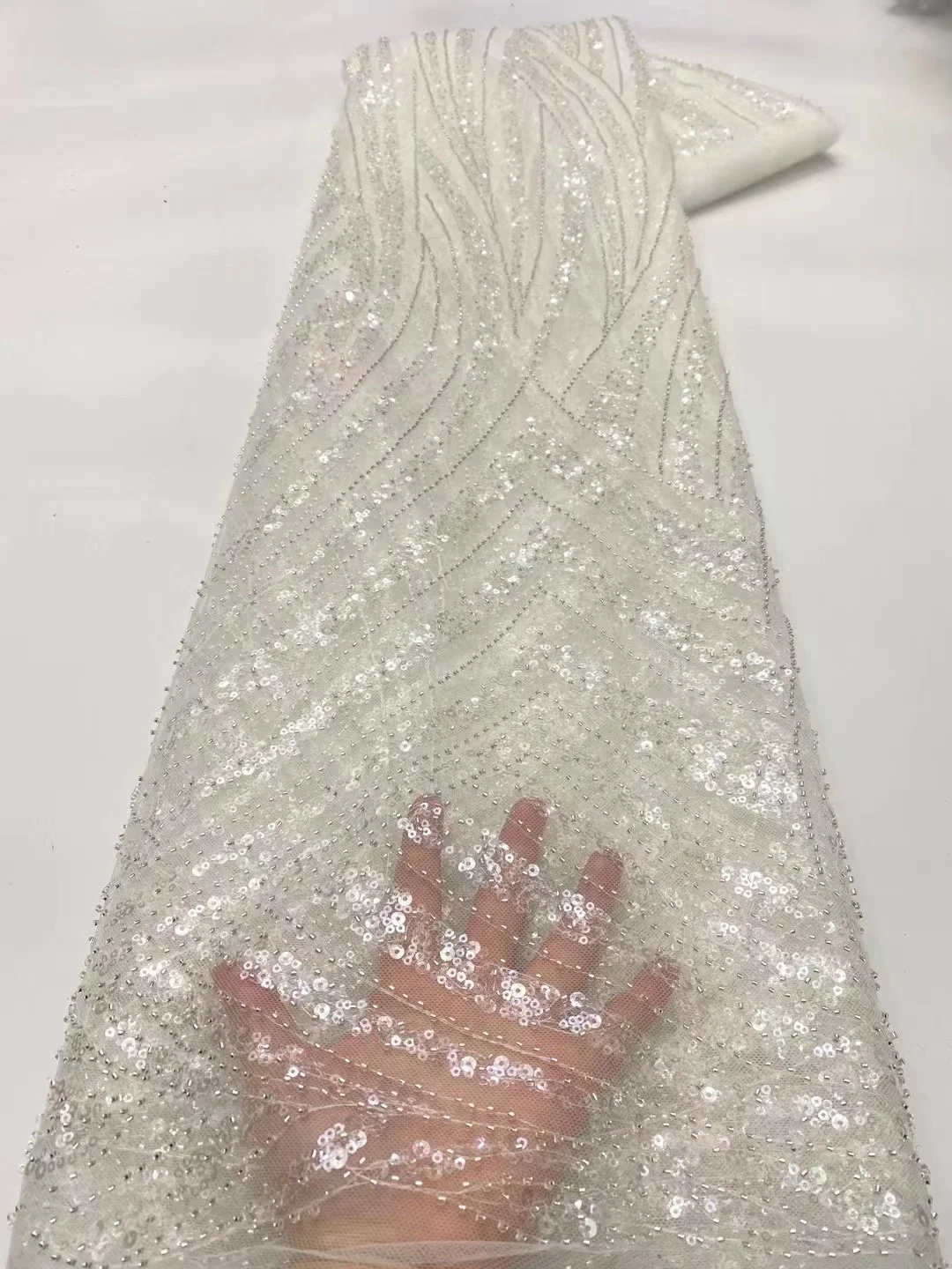 White African Lace Fabric Latest Sequins Lace Fabrics High Quality Nigerian Beades Lace French Mesh Net Lace Fabric
White African Lace Fabric Latest Sequins Lace Fabrics High Quality Nigerian Beades Lace French Mesh Net Lace Fabric