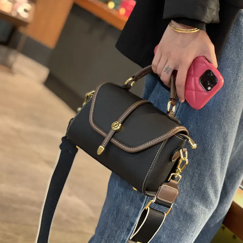 2022New Summer Carrot Hit Color Flap Bag 2 Straps Women Shoulder Bag 100% Genuine Leather Ladies Messenger Bag Soft Handbag
2022New Summer Carrot Hit Color Flap Bag 2 Straps Women Shoulder Bag 100% Genuine Leather Ladies Messenger Bag Soft Handbag