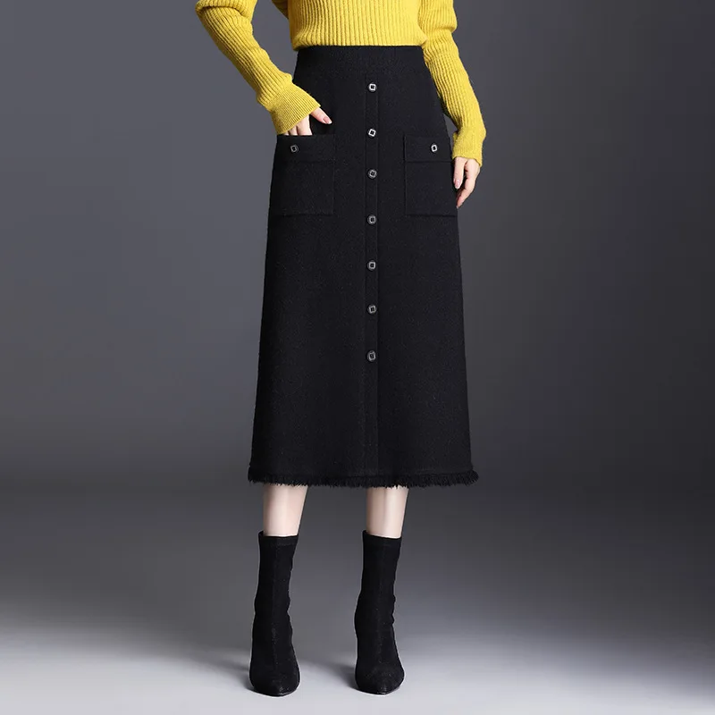 Women Black Knitted Skirt Winter Fashion Elegant High Waist Button Pocket Slim Casual Tassel Bodycon Long Skirts Female 0821
Women Black Knitted Skirt Winter Fashion Elegant High Waist Button Pocket Slim Casual Tassel Bodycon Long Skirts Female 0821