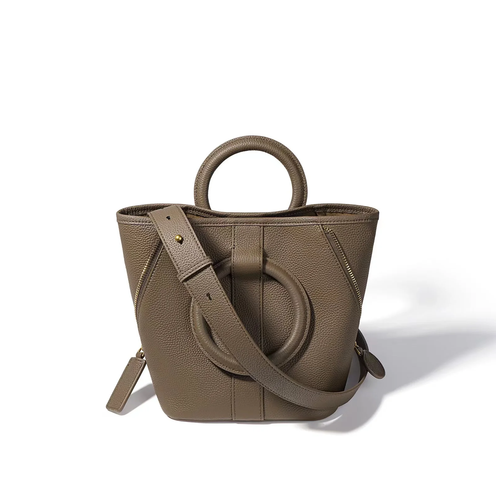 New 2022 Leather Round Bucket Bag Vegetable basket Handbag Cowhide Tote Bag Fashion One Shoulder Women's Bag
New 2022 Leather Round Bucket Bag Vegetable basket Handbag Cowhide Tote Bag Fashion One Shoulder Women's Bag