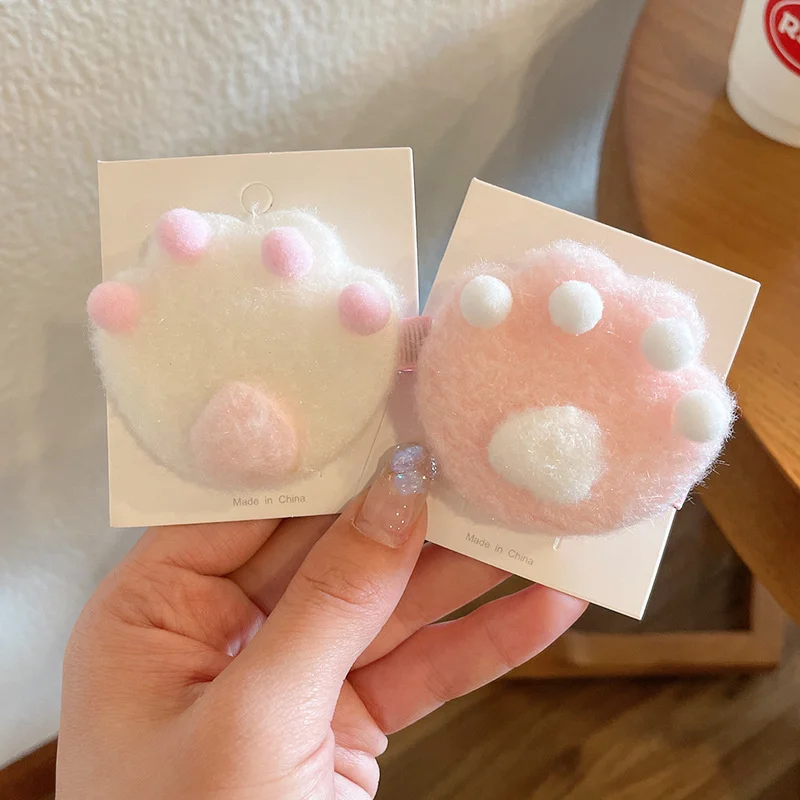 Autumn Winter Lovely Cute Cat Claw Plush Hair Clips For Girl Child Heart Sweet White Pink Hairpin Barrettes Hair Accessories
Autumn Winter Lovely Cute Cat Claw Plush Hair Clips For Girl Child Heart Sweet White Pink Hairpin Barrettes Hair Accessories