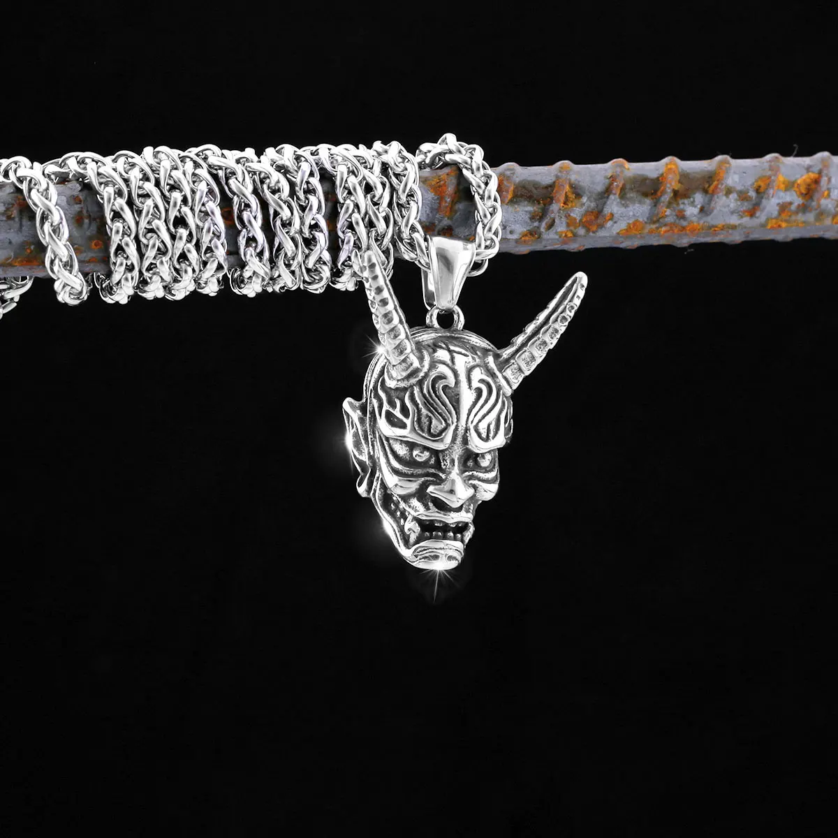 Retro Punk 316L Stainless Steel Ghost Skull Mask Necklace Men's Cool Ernie Hannah Jna Mask Viking Pendant Jewelry Free Mail
Retro Punk 316L Stainless Steel Ghost Skull Mask Necklace Men's Cool Ernie Hannah Jna Mask Viking Pendant Jewelry Free Mail