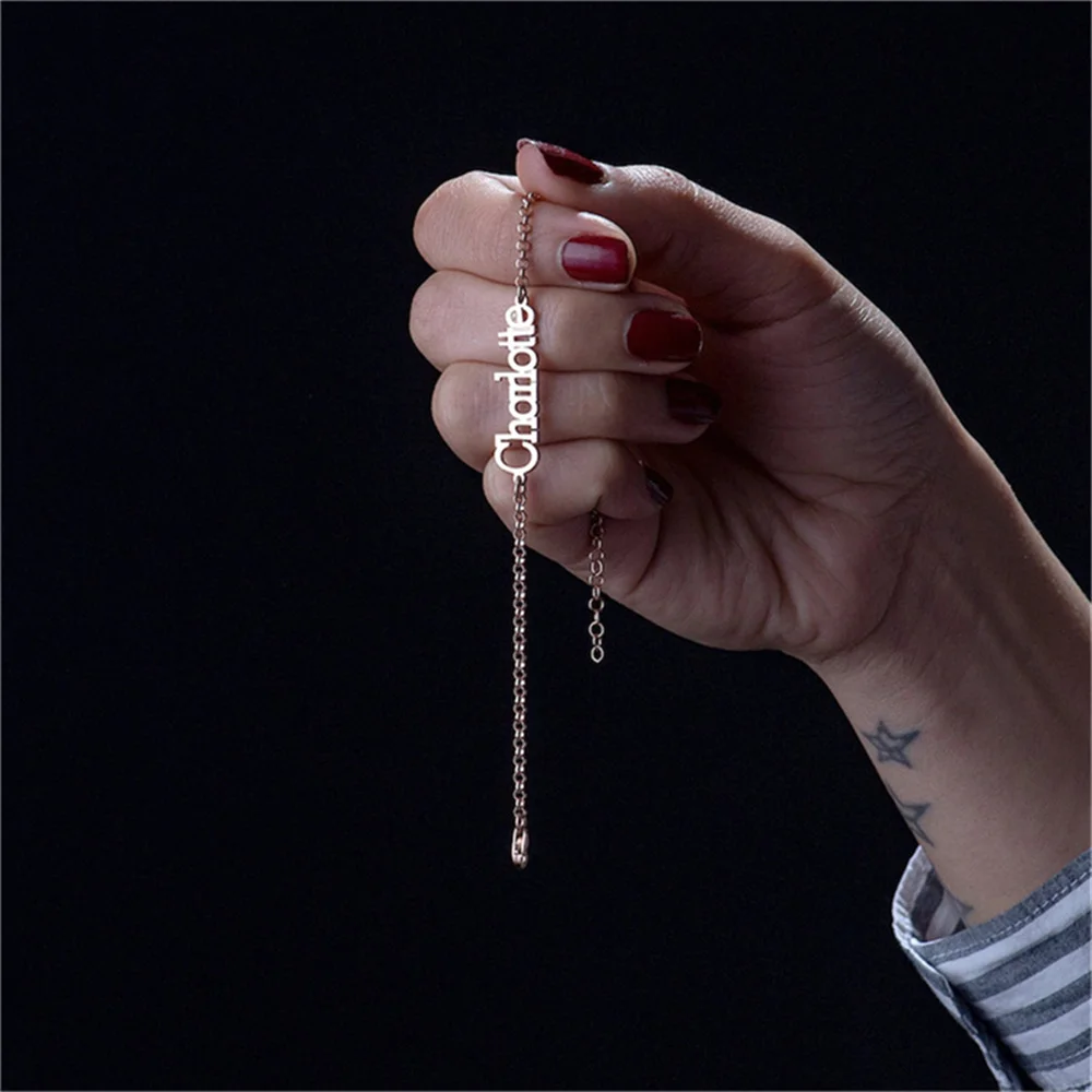 Personalized Custom Name Women Stainless Steel Bracelet English Letter Cable Chain Personality Gold Bracelet Birthday Present
Personalized Custom Name Women Stainless Steel Bracelet English Letter Cable Chain Personality Gold Bracelet Birthday Present