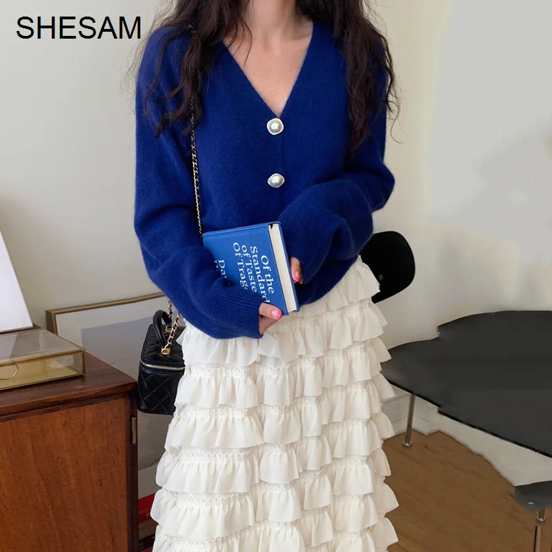Cardigan For Women Korean Chic Autumn V-neck Pearl Knitted Cardigan Sweater High Waist Layered Cake Skirt
Cardigan For Women Korean Chic Autumn V-neck Pearl Knitted Cardigan Sweater High Waist Layered Cake Skirt
