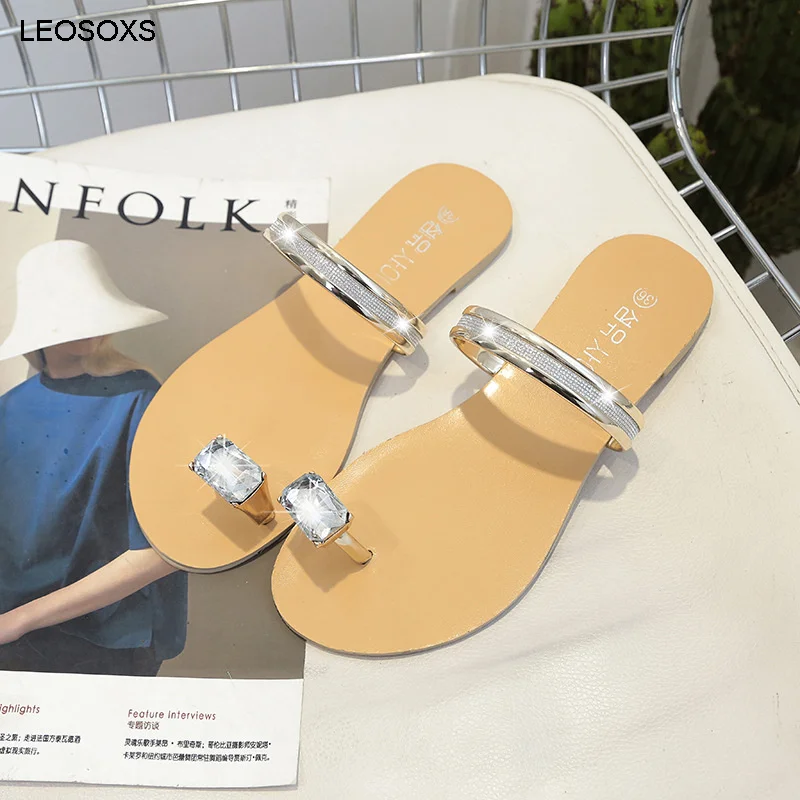 Rhinestone Slippers Female 2022 Summer Casual Fashion Flat-bottomed Sandals With Diamond Set Toe Sandals Solid Color Beach Shoes
Rhinestone Slippers Female 2022 Summer Casual Fashion Flat-bottomed Sandals With Diamond Set Toe Sandals Solid Color Beach Shoes