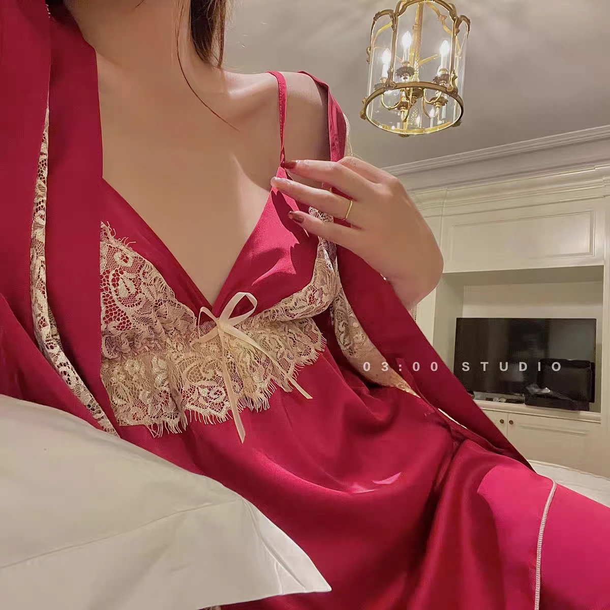 

Sexy 3 Piece Set for Women Burgundy Lace Patchwork Home Clothes Casual Sleepwear Lingerie Bathrobe&cami&pants Rayon Loungewear