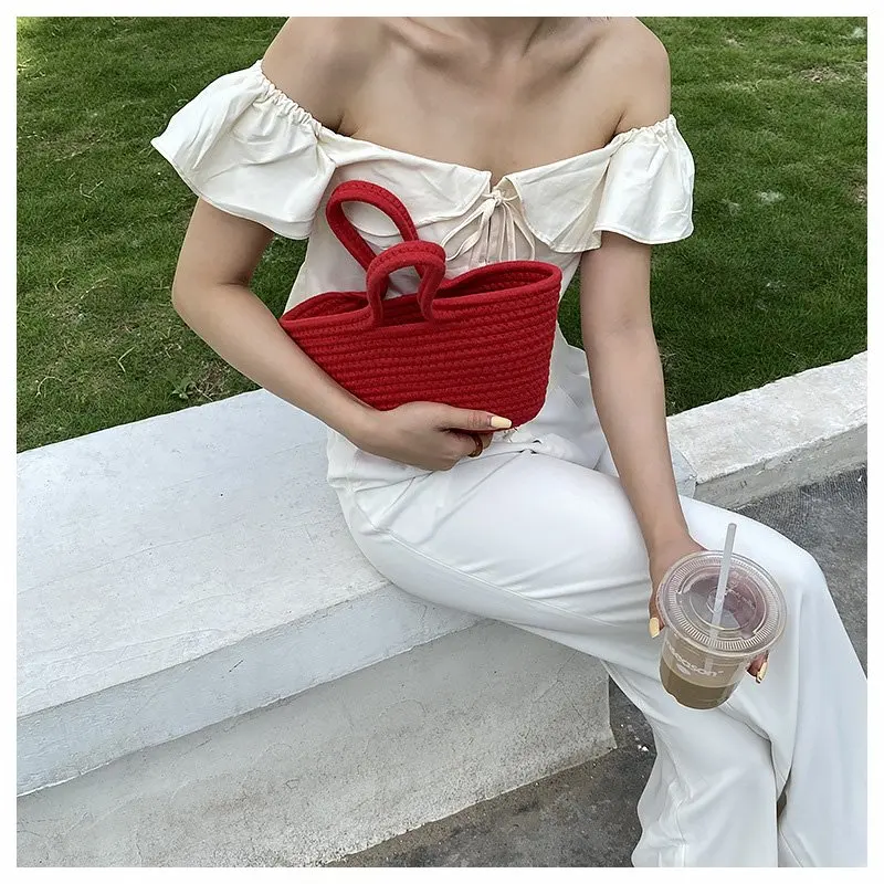 Новинка 2022, плетеная дорожная сумочка из искусственной кожи, дизайнерская однотонная роскошная сумка-клатч с цветочным рисунком, женская с...
Новинка 2022, плетеная дорожная сумочка из искусственной кожи, дизайнерская однотонная роскошная сумка-клатч с цветочным рисунком, женская с...