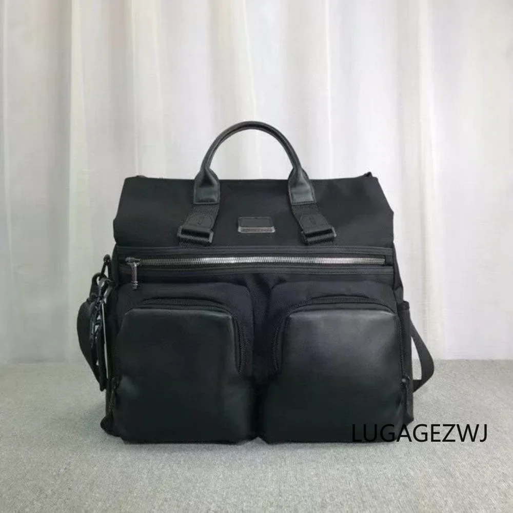 Модные водонепроницаемые дорожные сумки для мужчин и женщин, кожаная сумочка на плечо для фитнеса, деловой большой дорожный тоут, чемодан для мужчин и женщин 
Модные водонепроницаемые дорожные сумки для мужчин и женщин, кожаная сумочка на плечо для фитнеса, деловой большой дорожный тоут, чемодан для мужчин и женщин