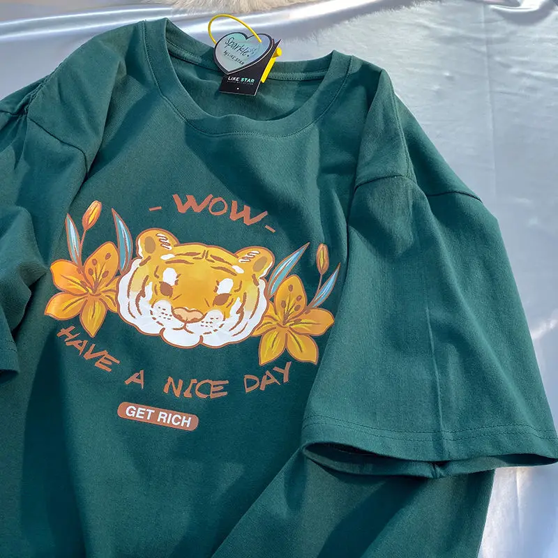 100% Pure Cotton Dark Green Tops Vintage Flower Tiger Head T Shirts Men Women Fashion Street Summer Oversized Harajuku Kawaii 
100% Pure Cotton Dark Green Tops Vintage Flower Tiger Head T Shirts Men Women Fashion Street Summer Oversized Harajuku Kawaii