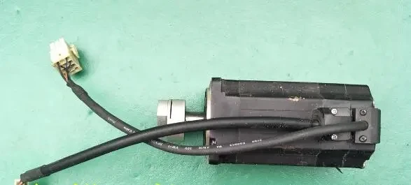 Серводвигатель 2004-RZ04BA1AN3 в хорошем рабочем состоянии, бесплатная доставка
Серводвигатель 2004-RZ04BA1AN3 в хорошем рабочем состоянии, бесплатная доставка