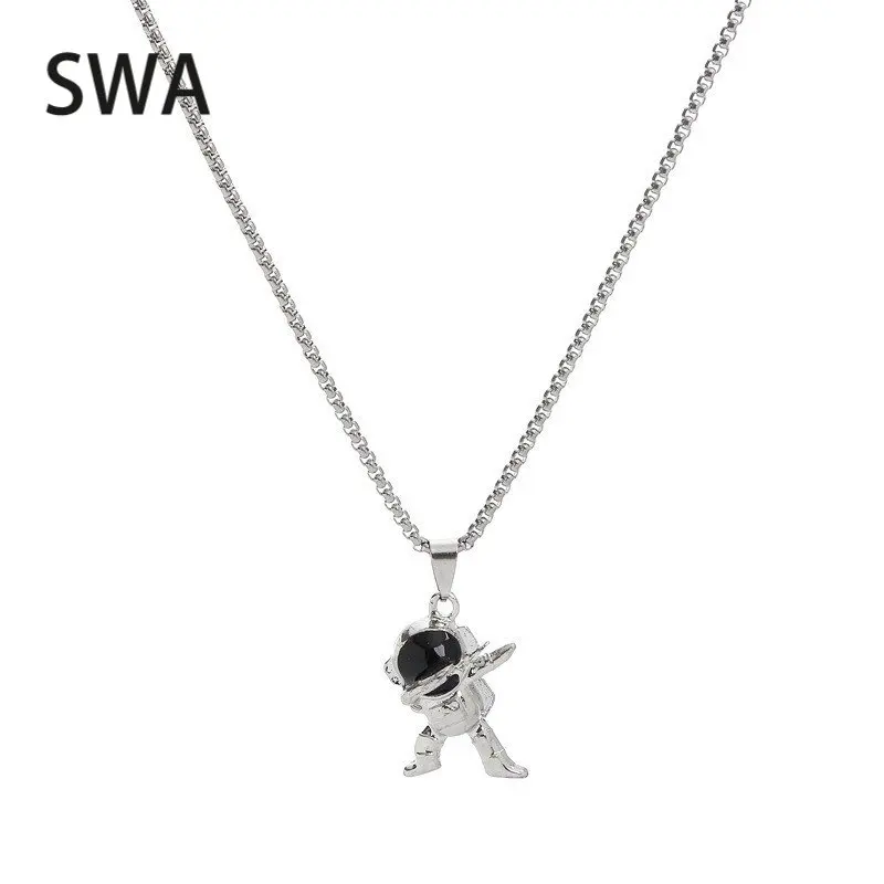 Женское колье с треугольным кристаллом 
Женское колье с треугольным кристаллом