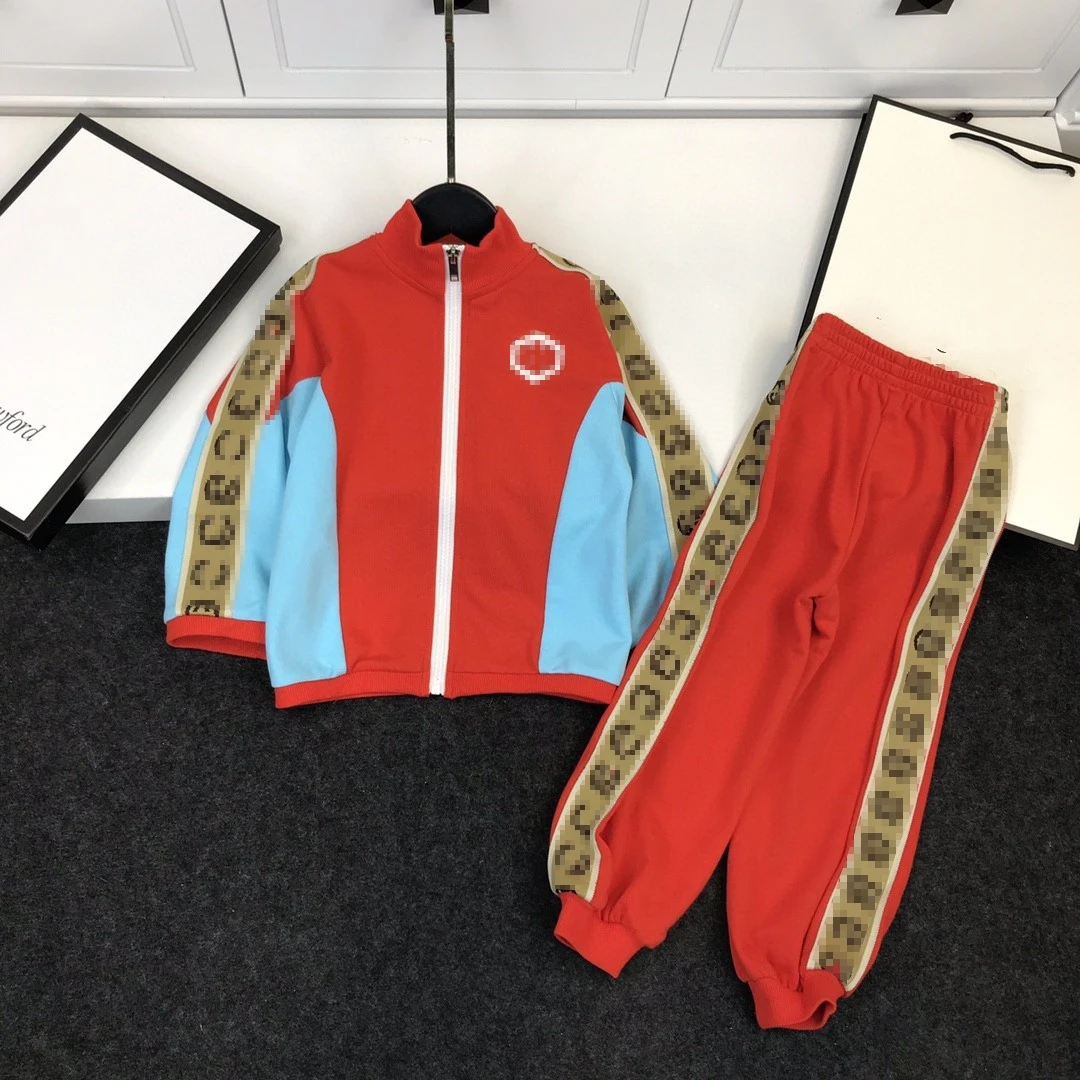 Luxury Children's Clothing Kids Spring Autumn Suit Sweater Knitted Zip Jacket Casual Simple Fashion Sports Top Trousers GGG Sets 
Luxury Children's Clothing Kids Spring Autumn Suit Sweater Knitted Zip Jacket Casual Simple Fashion Sports Top Trousers GGG Sets