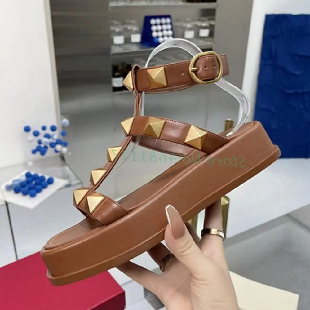 Rivets T-Strap Platform Sandals Soft Women's Luxury Height Increasing Sandals Studded Ankle Wrap Casual Summer White Party Shoes
Rivets T-Strap Platform Sandals Soft Women's Luxury Height Increasing Sandals Studded Ankle Wrap Casual Summer White Party Shoes