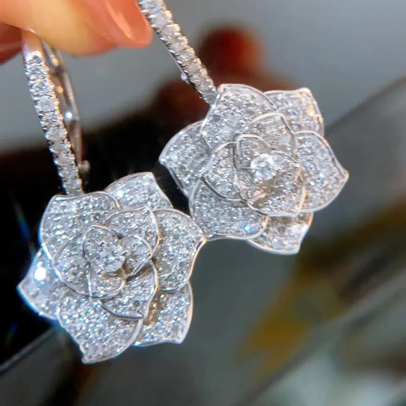 Uilz Fashion Luxury Flower Earrings for Women Full Cubic Zirconia Bling Bling Female Ear Accessories Dance Party Novel Jewelry
Uilz Fashion Luxury Flower Earrings for Women Full Cubic Zirconia Bling Bling Female Ear Accessories Dance Party Novel Jewelry
