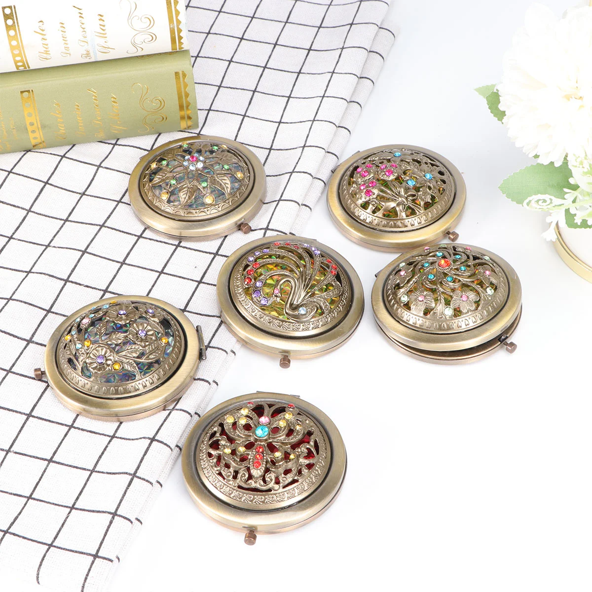 Floral Wallets Women Small Pocket Mirror Compact Mirror Beauty Mirror Pocket Mirror Makeup Mirror Purse Purse Mirror Girls Miss 
Floral Wallets Women Small Pocket Mirror Compact Mirror Beauty Mirror Pocket Mirror Makeup Mirror Purse Purse Mirror Girls Miss