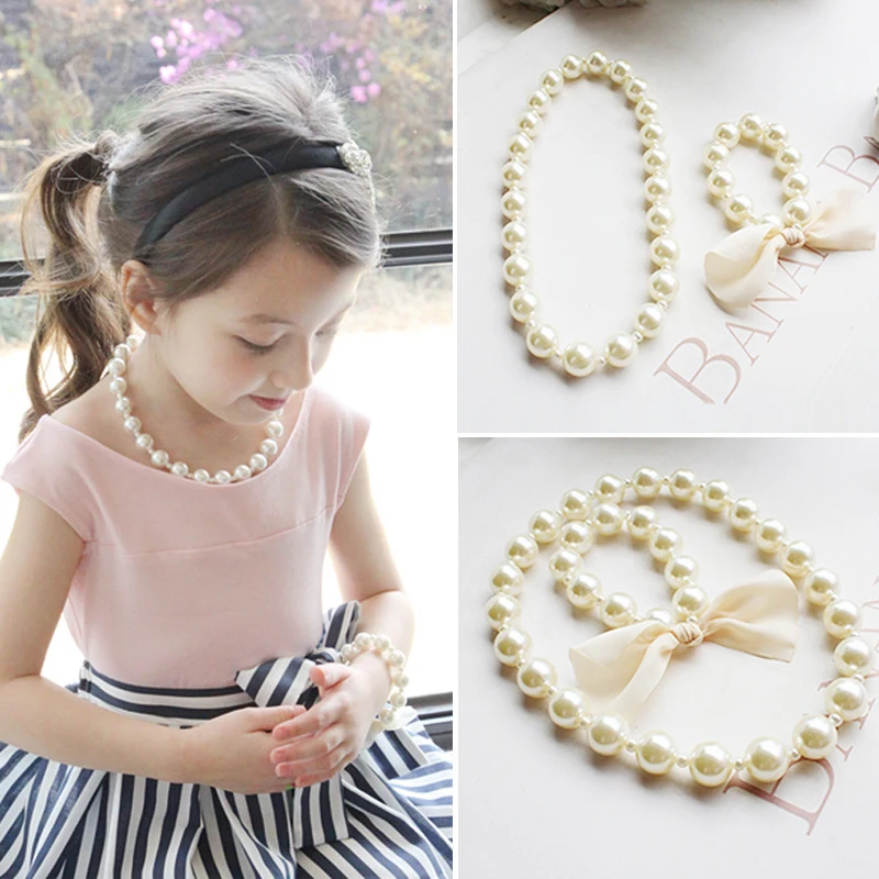 Girl's Necklace Bracelet Set Pretty White Pearls Necklace Jewelry Set Simulated Bead Children Fashion Bow-knot Beads Jewelry
Girl's Necklace Bracelet Set Pretty White Pearls Necklace Jewelry Set Simulated Bead Children Fashion Bow-knot Beads Jewelry