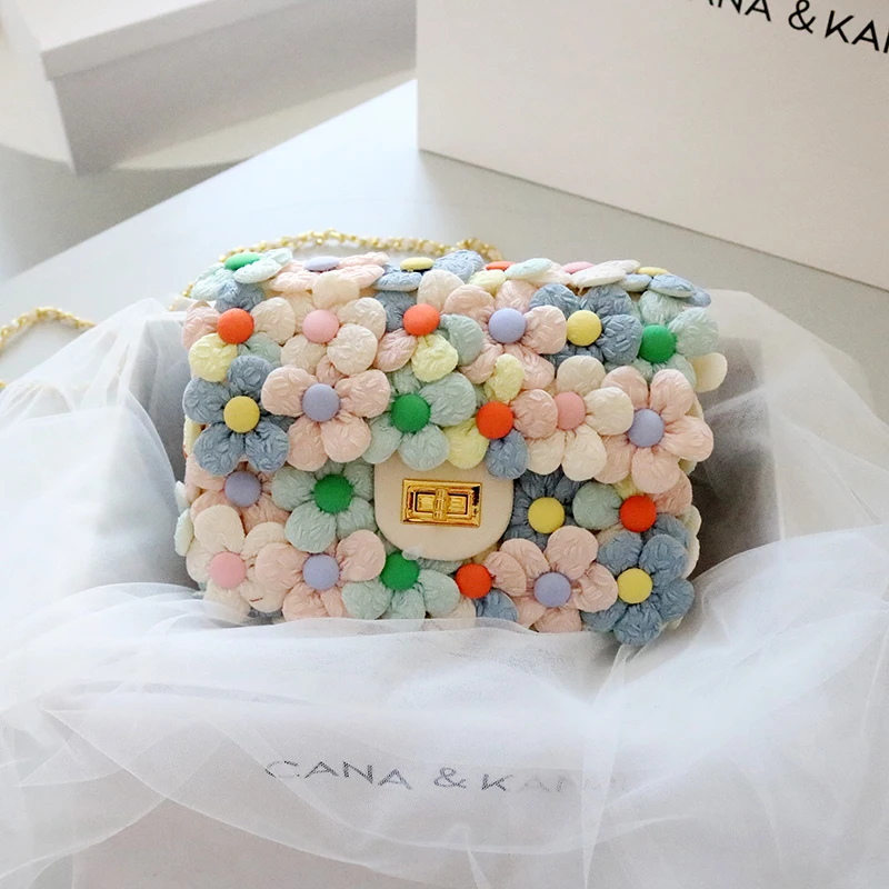 Fashion Leather Puff Flower Bag 2022 New Women's One-shoulder Messenger Small Golden Ball Chain Small Square Bag Famous Designer
Fashion Leather Puff Flower Bag 2022 New Women's One-shoulder Messenger Small Golden Ball Chain Small Square Bag Famous Designer